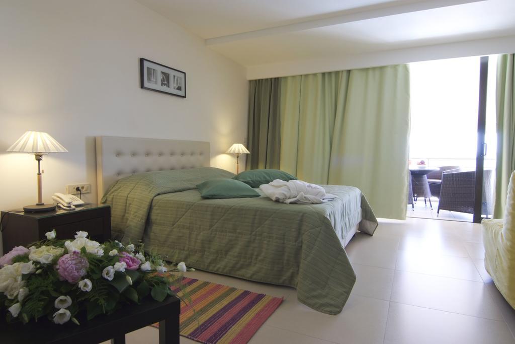 Apollon Hotel Толон Экстерьер фото