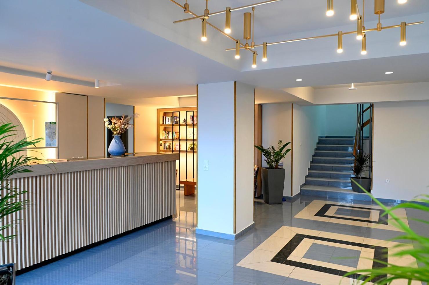 Apollon Hotel Толон Экстерьер фото