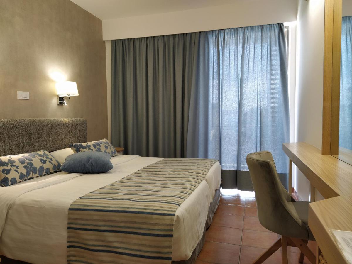 Apollon Hotel Толон Экстерьер фото